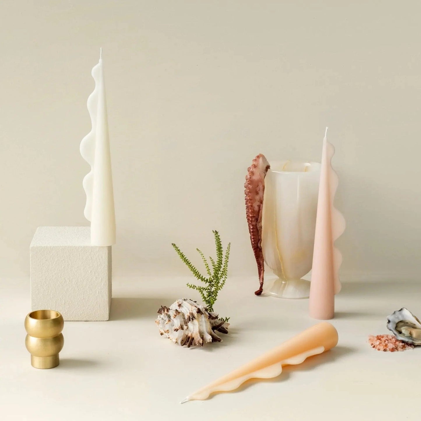 Black Blaze | Seaweed The Original - Beewax Pillar Candle - Pink