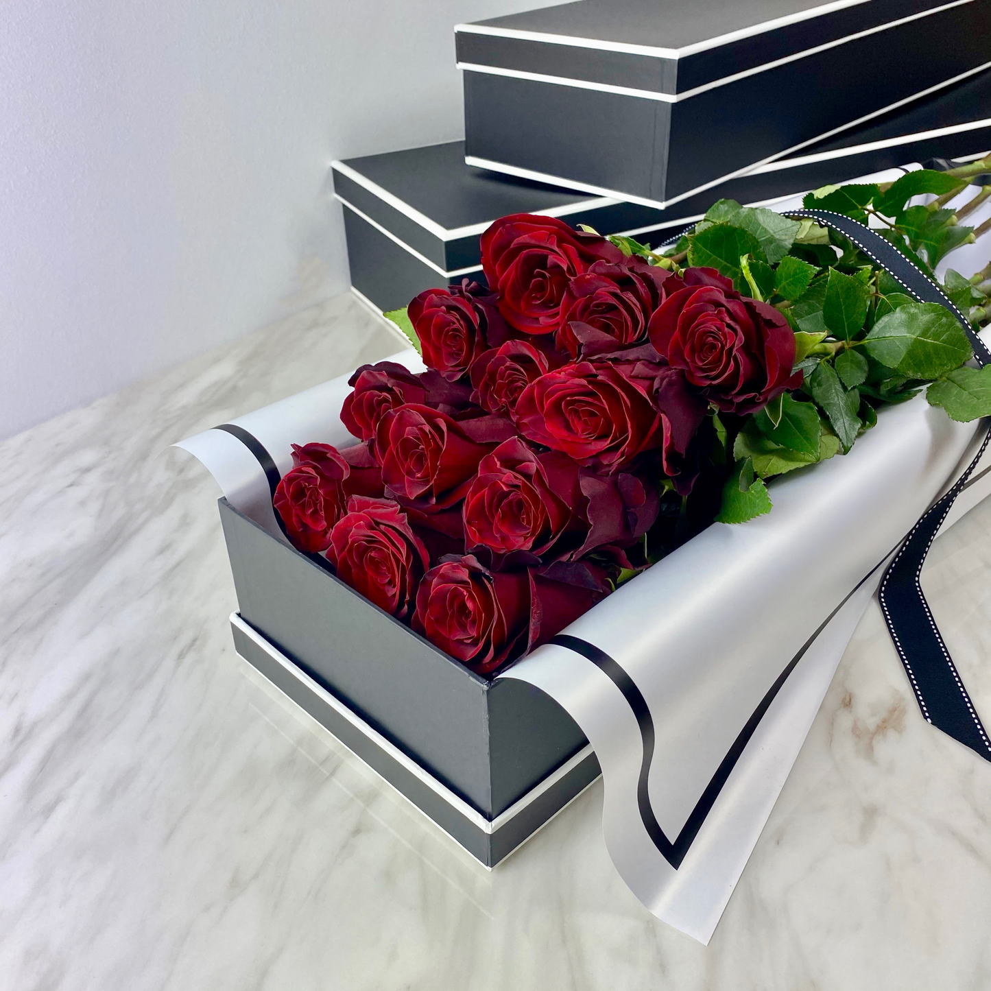 Dozen Long Stem Roses in Signature Box - Chatsworth Flowers